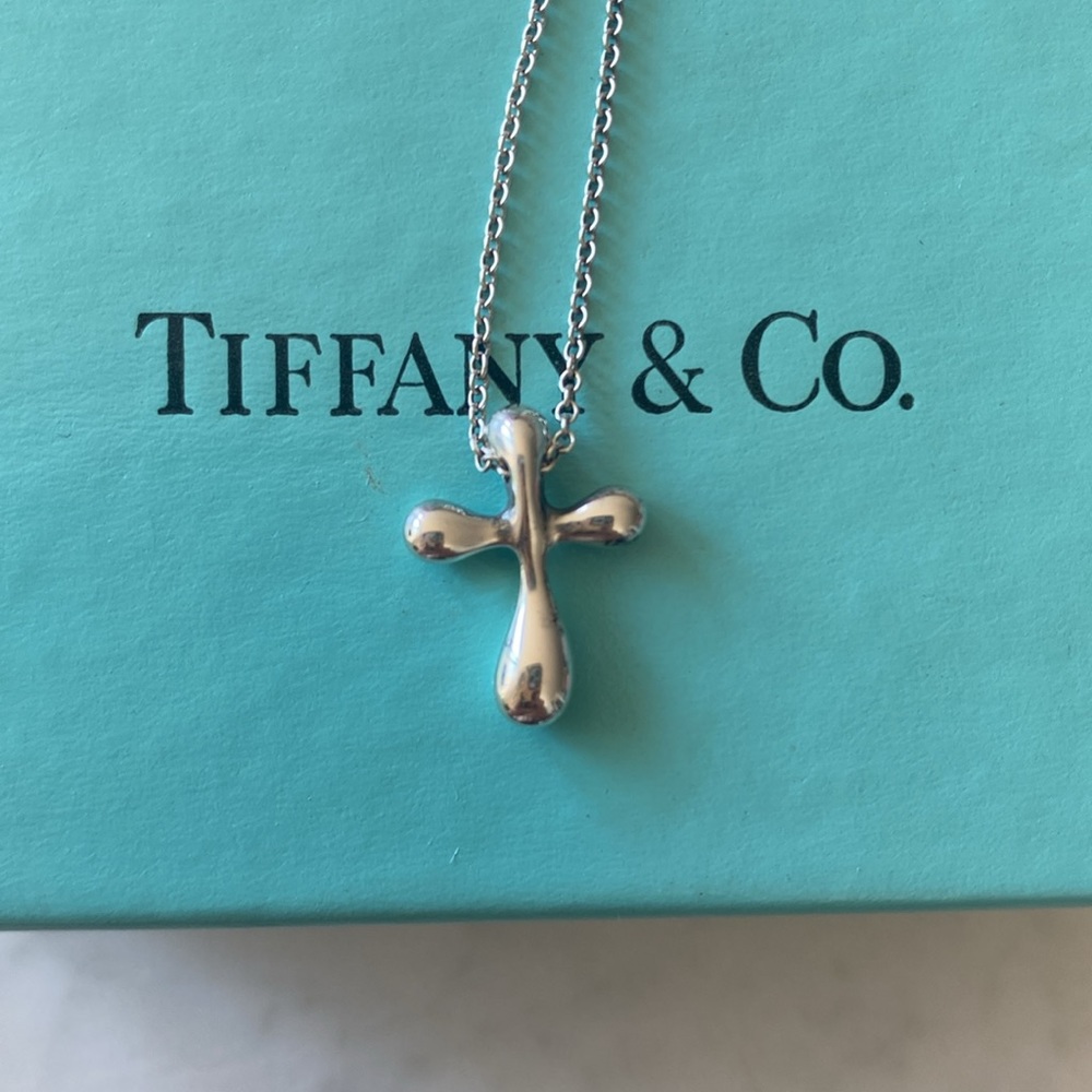 Tiffany & Co. Elsa Peretti Sterling Silver Cross Pendant Necklace